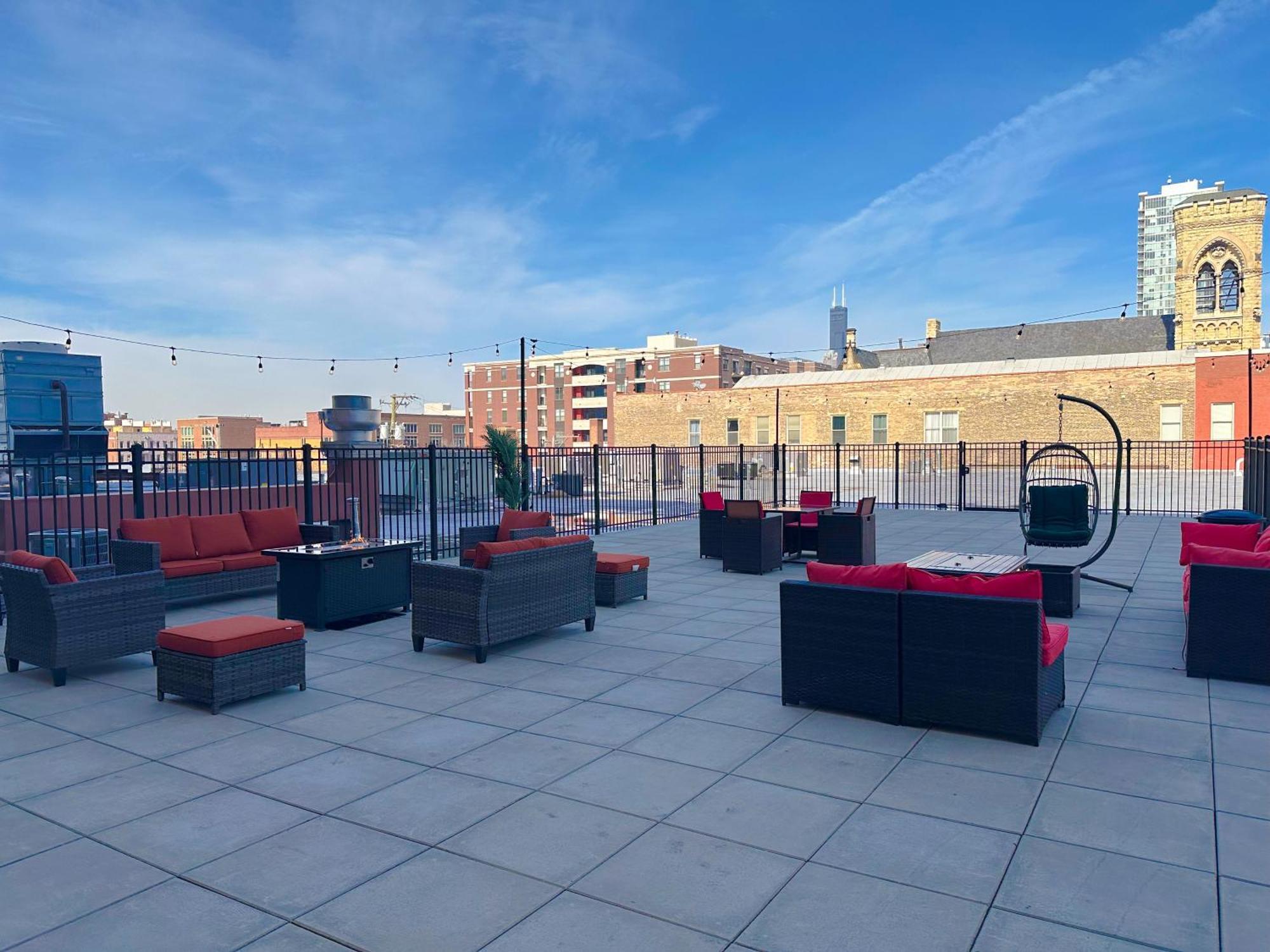 Family Friendly 2Br South Loop Suite With Optional Parking And Gym Access Sleeps Up To 8 Near Mccormick Place And Soldier Field شيكاغو المظهر الخارجي الصورة