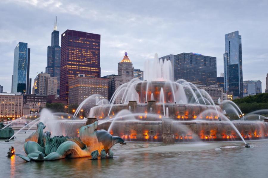 Family Friendly 2Br South Loop Suite With Optional Parking And Gym Access Sleeps Up To 8 Near Mccormick Place And Soldier Field شيكاغو المظهر الخارجي الصورة